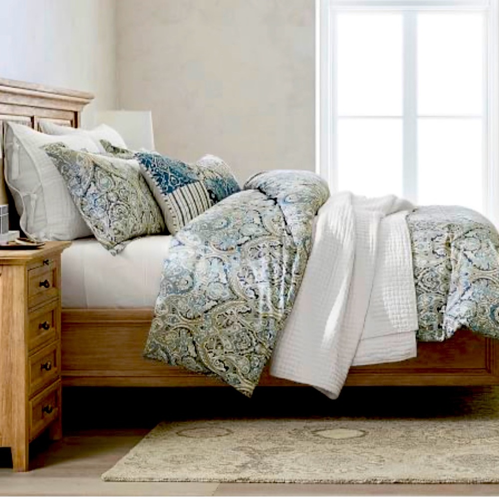 Pottery Barn Mackenna Paisley Organic Percale Comforter and shams